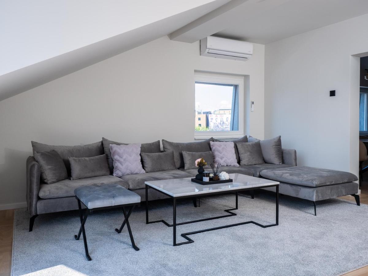 Residence Republic Square- Top Location Beograd Bagian luar foto