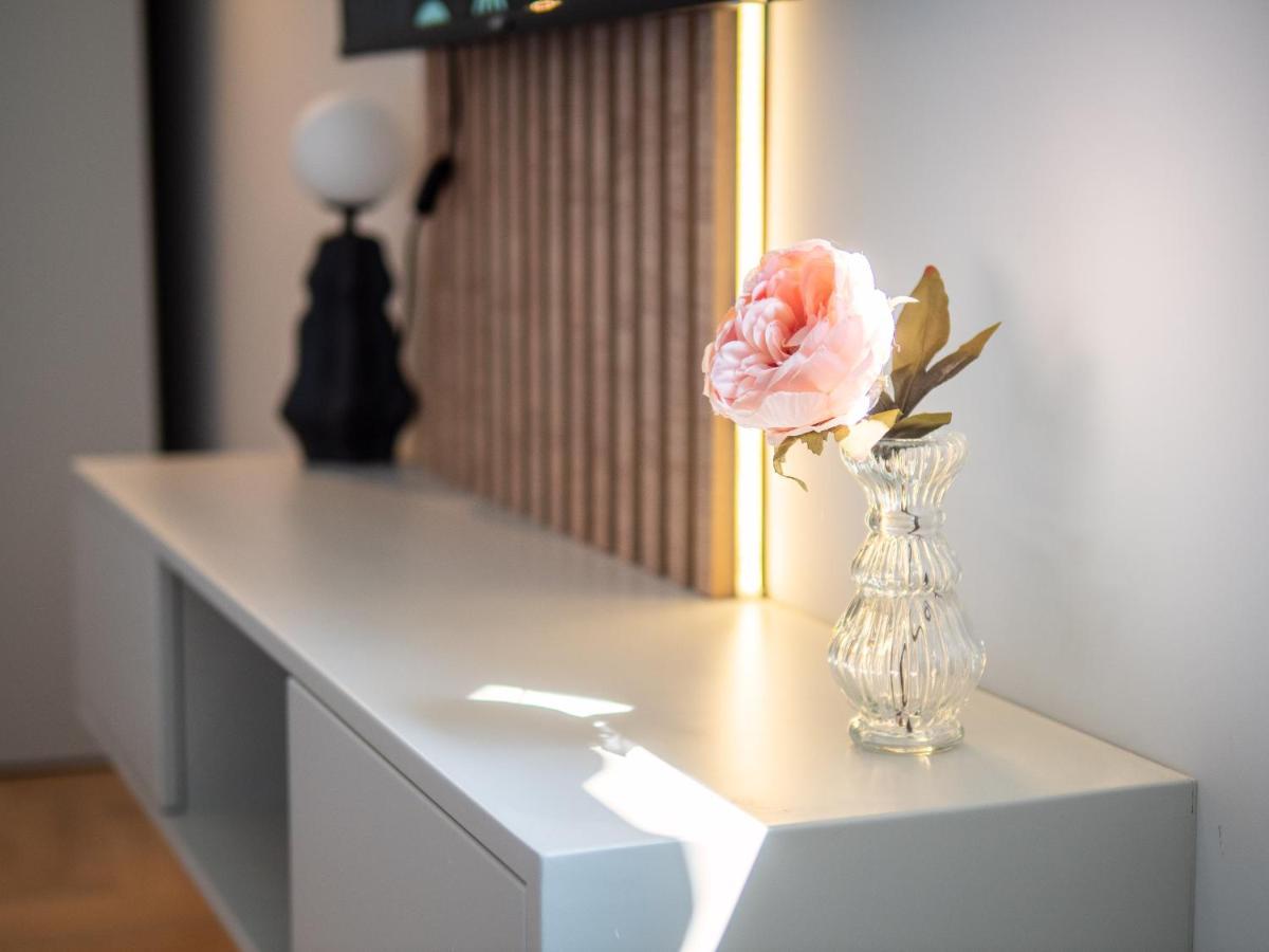 Residence Republic Square- Top Location Beograd Bagian luar foto